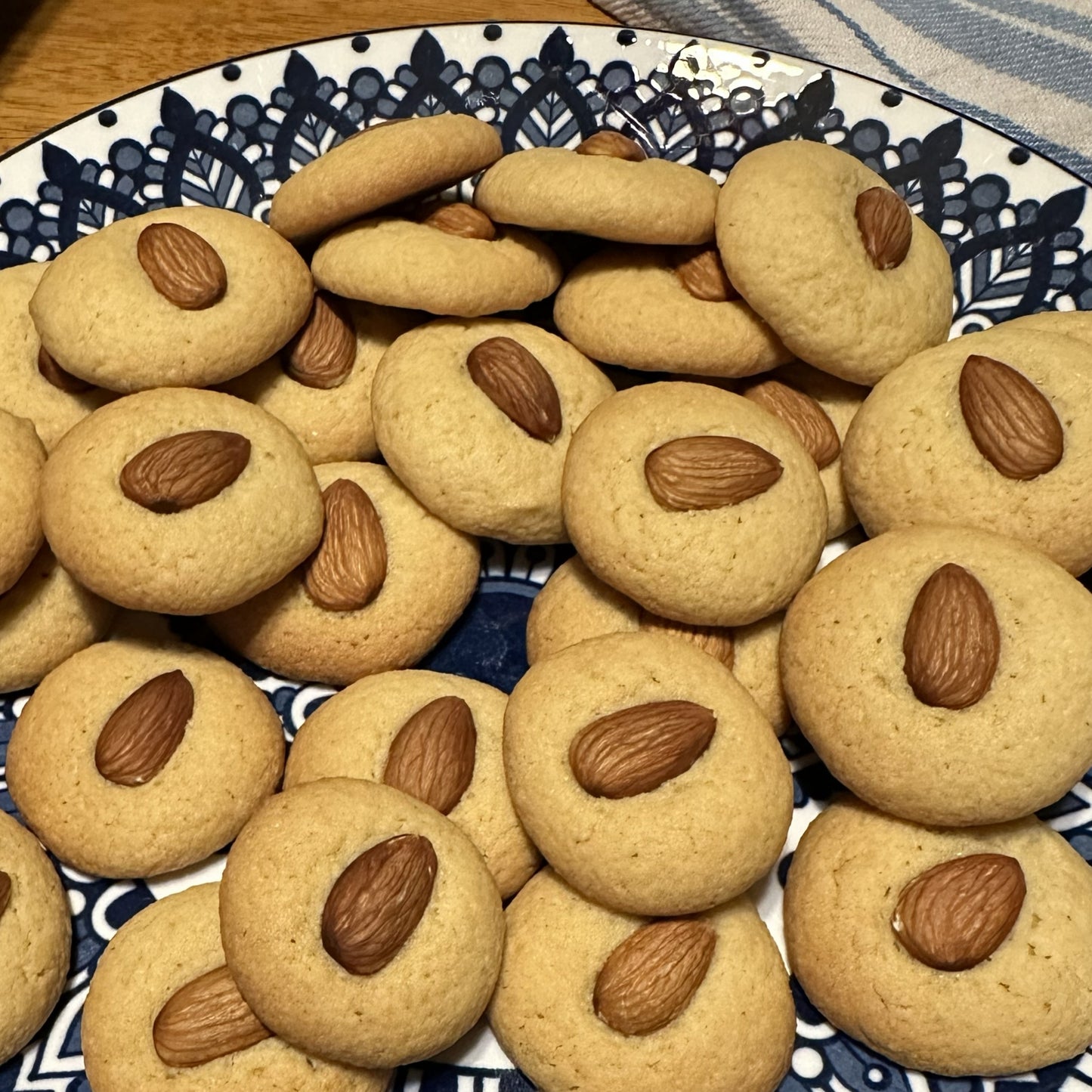 Almond Cookies