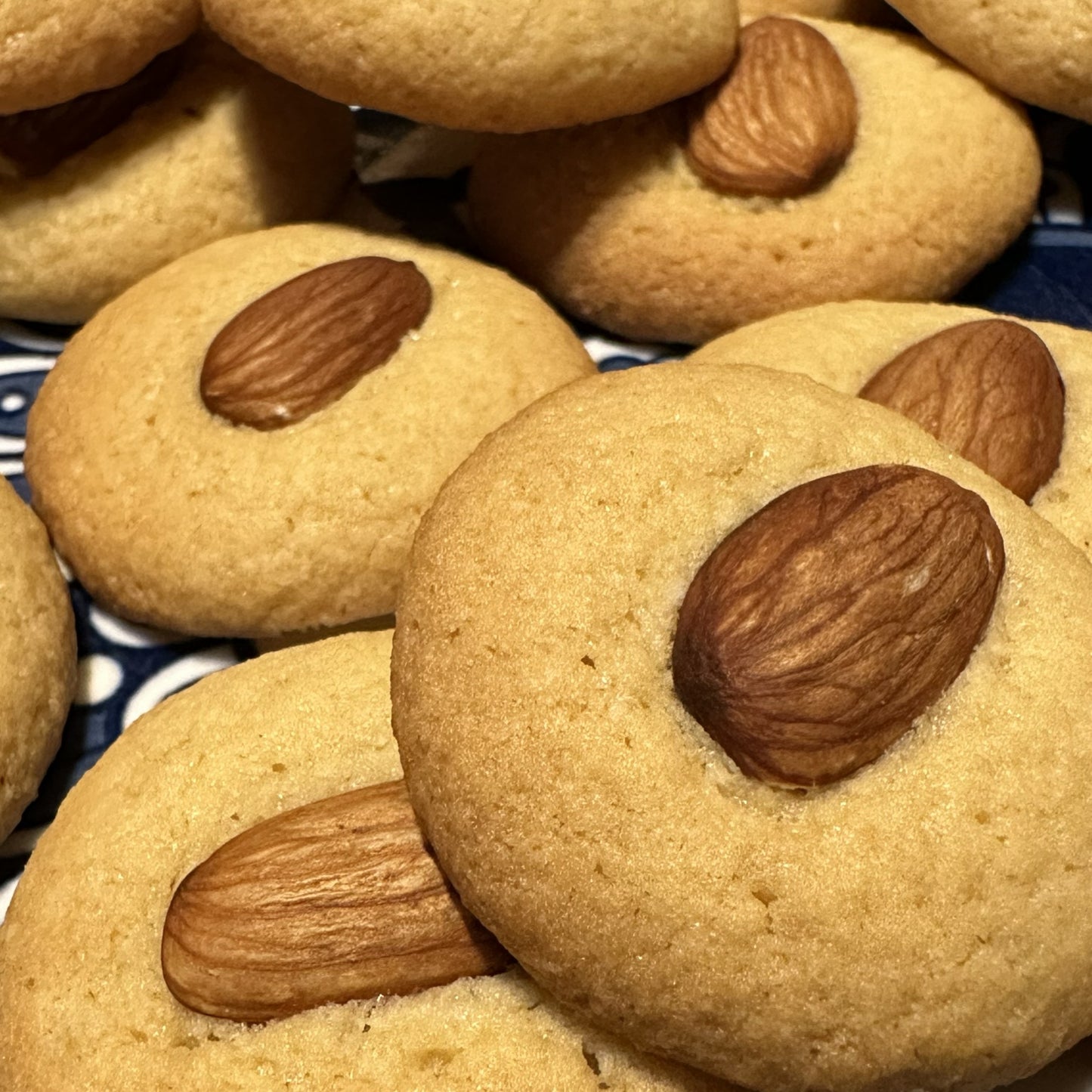 Almond Cookies